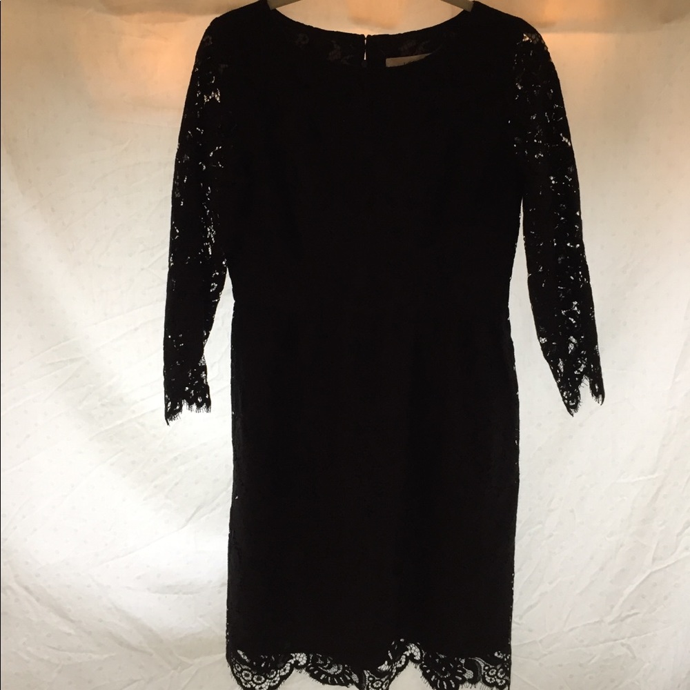Lace loft dress